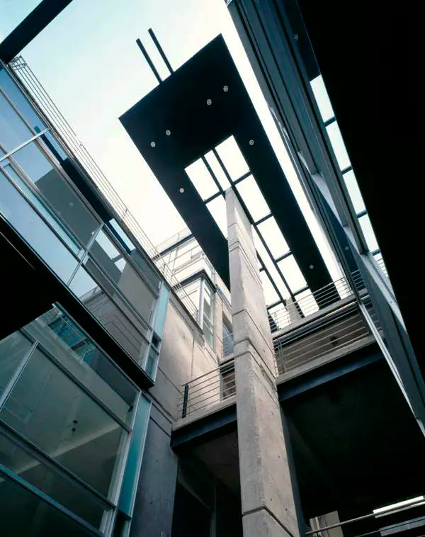 05-arche1.webp